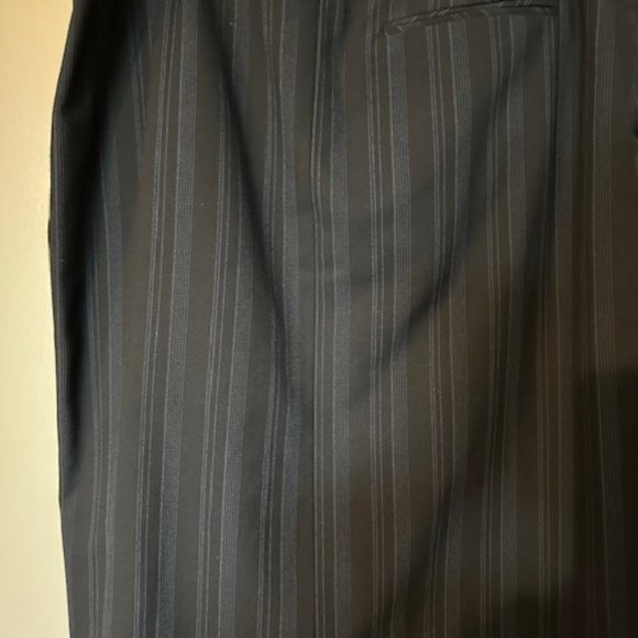 ISAAC MIZRAHI 2PC STRIPE BLUE SKIRT SUIT. - SZ 10 - Picture 6 of 6